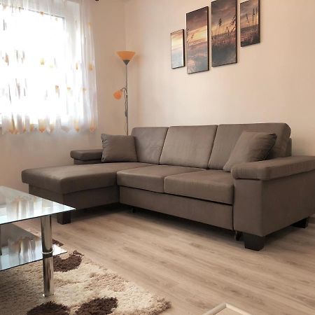 Exclusive Home - D. Apartman Печ Экстерьер фото
